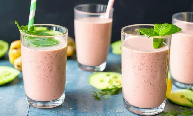 Tips to Make a Berry Smoothie to Lower Cholesterol