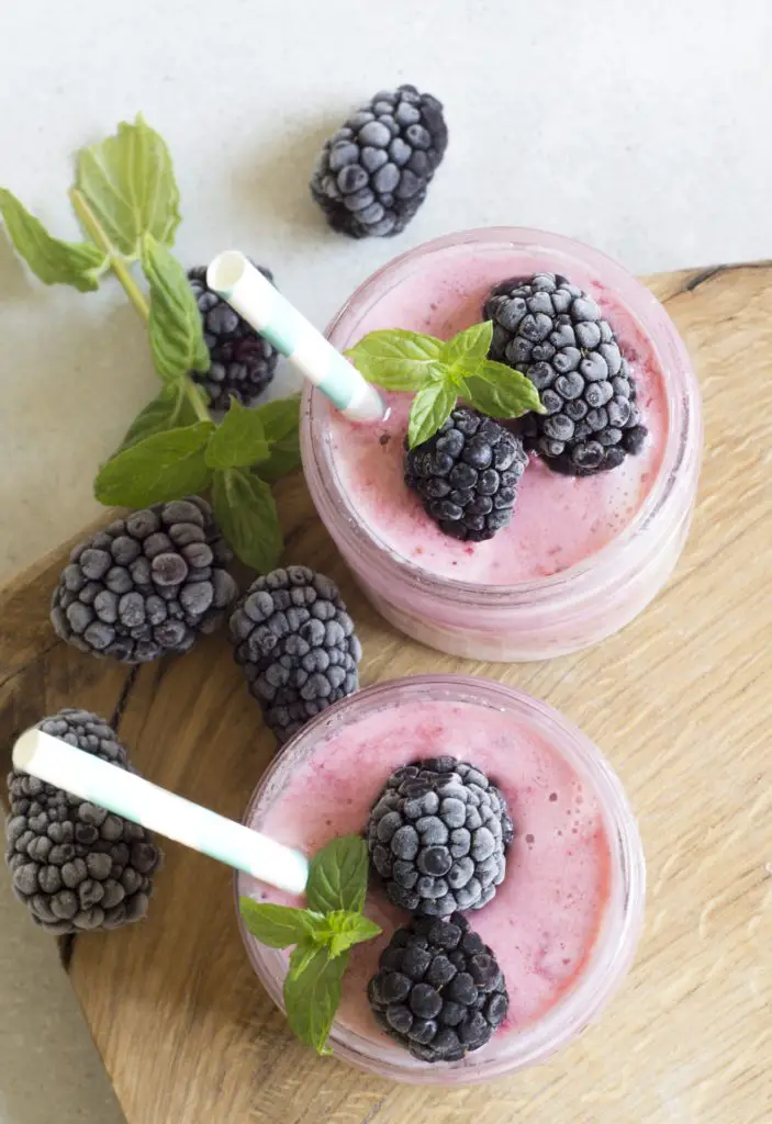Fruits for Diabetics – Mixed Berry Smoothie