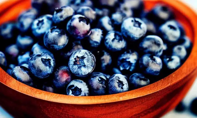 Blueberry Smoothie with Fresh Blueberries